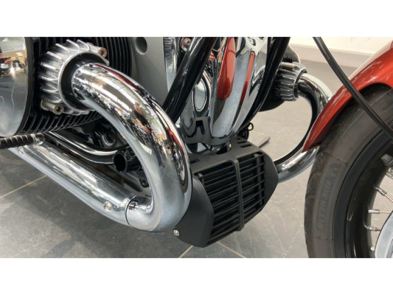 BMW R18 First Edition